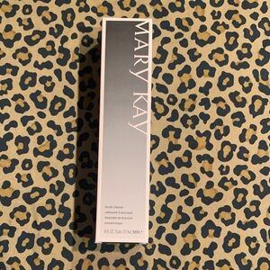 Mary Kay Makeup Brush Cleaner